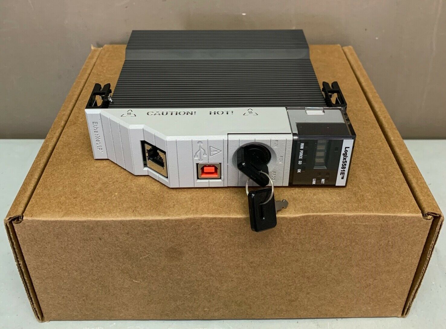 Allen Bradley 1756-L81E ControlLogix5580 Logix 5580 Controller 3MB User Memory USB