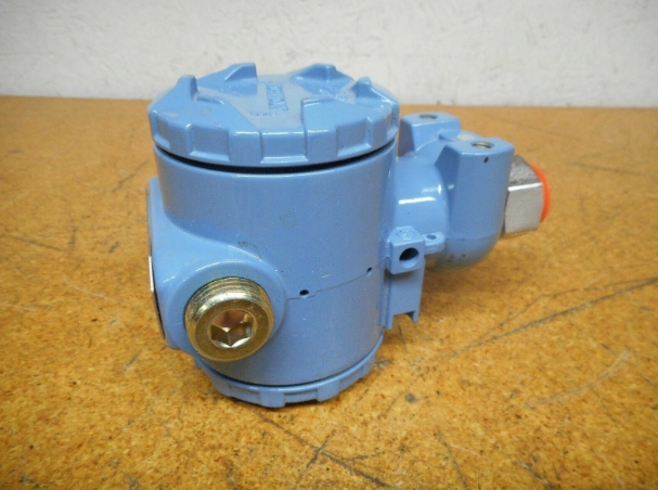 New  Rosemount 2088-G0A22A1 Pressure Transmitter 4-20mA 1/2