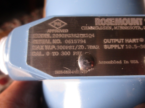 New Rosemount 2090FG3S2DE1Q4 Sanitary Pressure Transmitter 0-300 PSIG