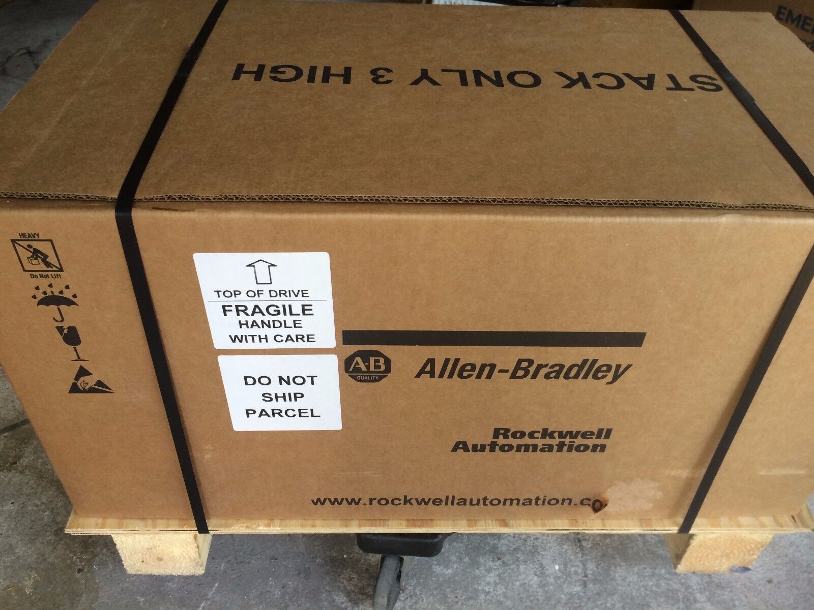 New Allen Bradley PowerFlex 753 VFD Drive 20F1AND156AN0NNNNN