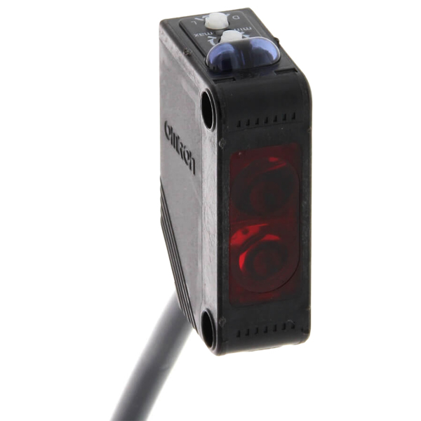 E3Z-L61 New Omron Diffuse-reflective Sensor